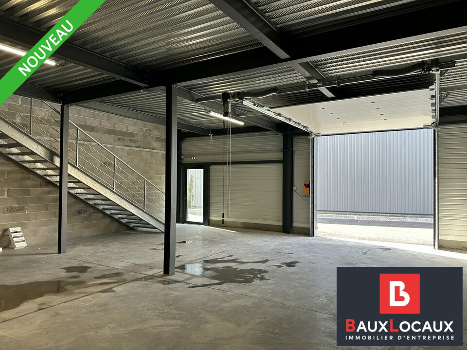 LOCAUX D'ACTIVITÉS - ENTREPÔTS à Vendre